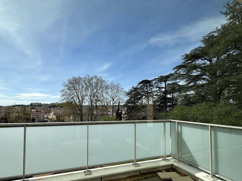 Vente appartement 3 pièces 63.7 m² à Oullins (69600), 366 000 €