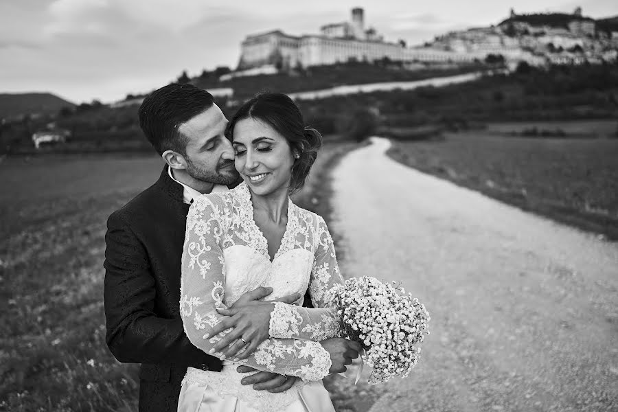 婚禮攝影師Mirko Vegliò（mirkoveglio）。2021 2月19日的照片