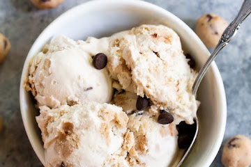 Chocolate Chip Cookie Dough Ice Cream {Paleo, Vegan, Nut Free Option}