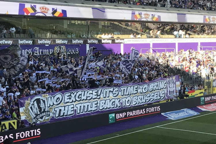 Een niet mis te verstande boodschap van de Anderlecht-fans (mét beelden!)