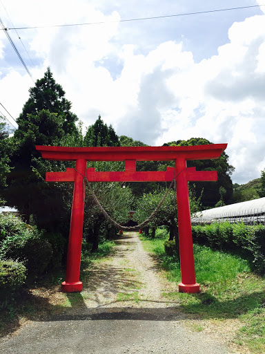 稲前神社 鳥居