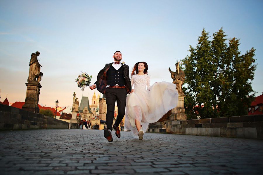 Wedding photographer Maksim Berlyuta (maximberlyuta). Photo of 26 November 2019