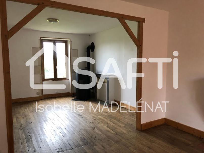 Vente maison 5 pièces 121 m² à Pleuville (16490), 116 000 €