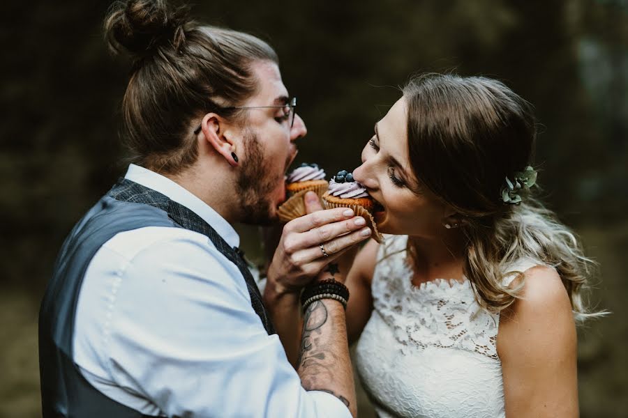 Fotógrafo de bodas Marc Luthi (cramarts). Foto del 27 de febrero 2019