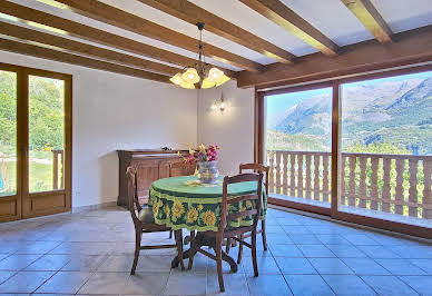 Chalet with panoramic view and terrace 4