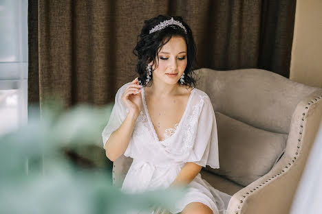 Wedding photographer Elena Belomestnykh (noyelena). Photo of 25 March 2021