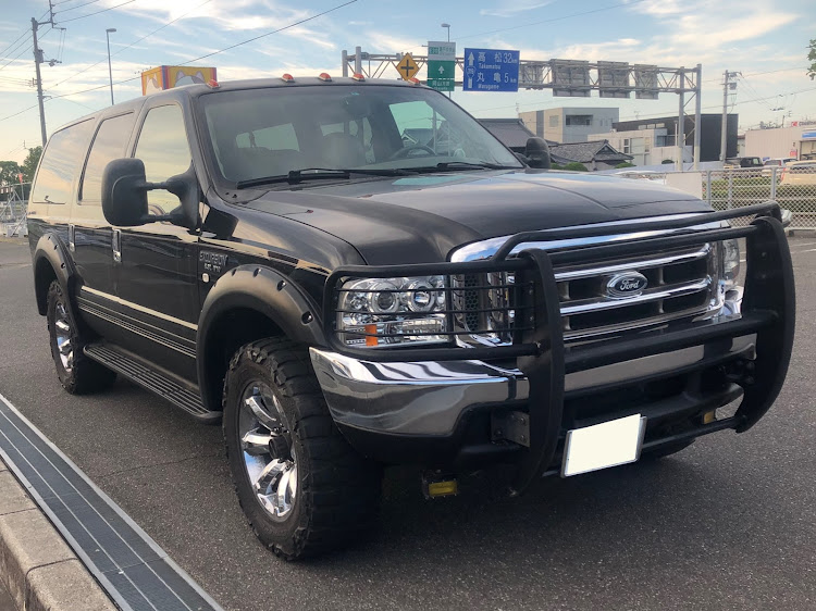 エクスカージョンのエクスカージョン・フォード・アメ車・fordに関するカスタム事例の投稿画像1枚目