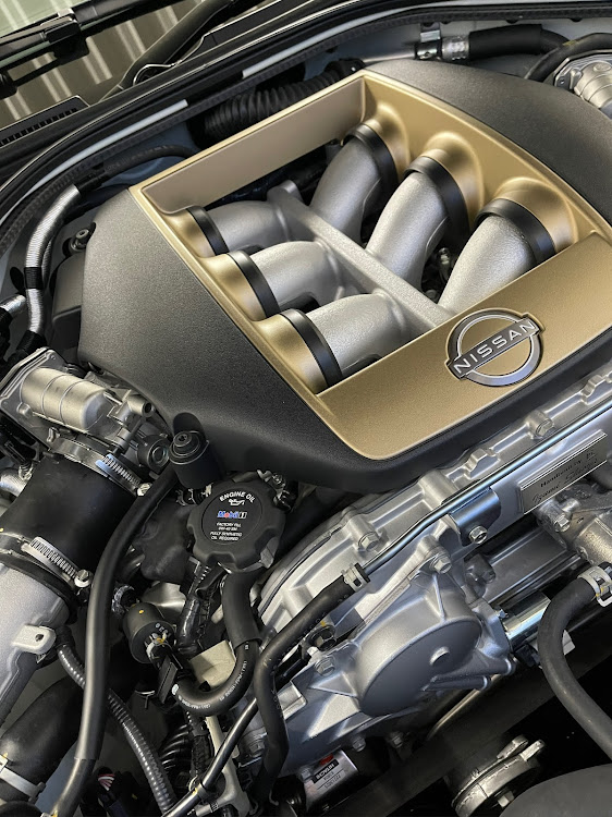NISSAN GT-Rのrevo Rさんが投稿したカスタム事例の投稿画像1枚目