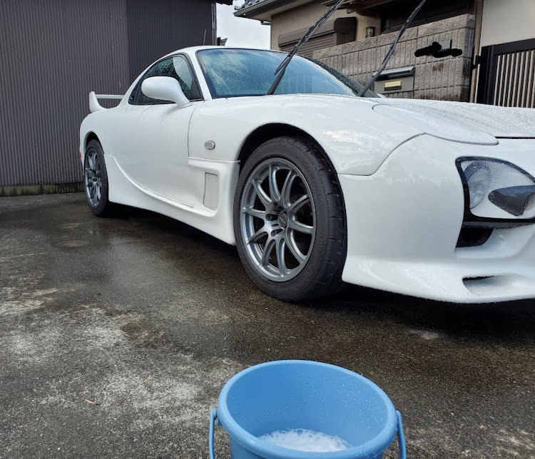 RX-7のRX-7・FD3S・マツダスピード・洗車に関するカスタム事例の投稿画像1枚目