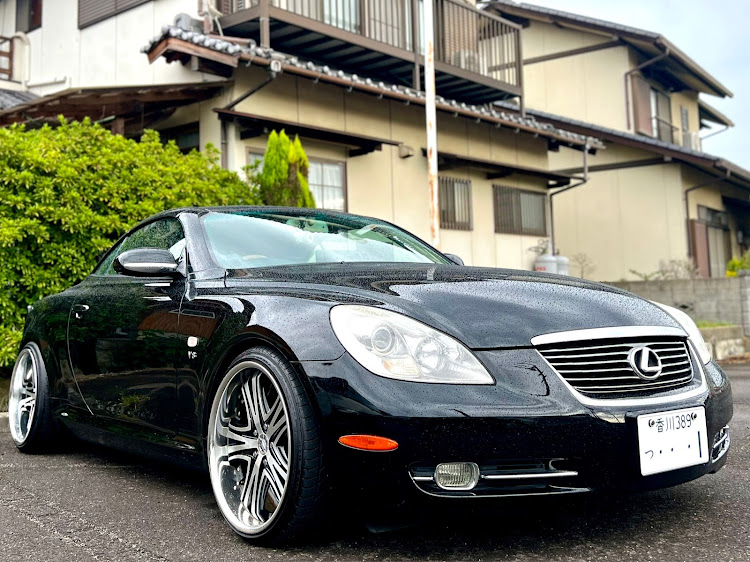 ソアラのSC430・19インチ・ホイール交換・引っ張りタイヤに関するカスタム事例の投稿画像1枚目