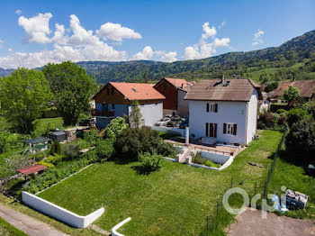 maison à Bons-en-Chablais (74)