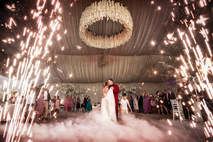 Fotógrafo de casamento Nicu Ionescu (nicuionescu). Foto de 6 de setembro 2022