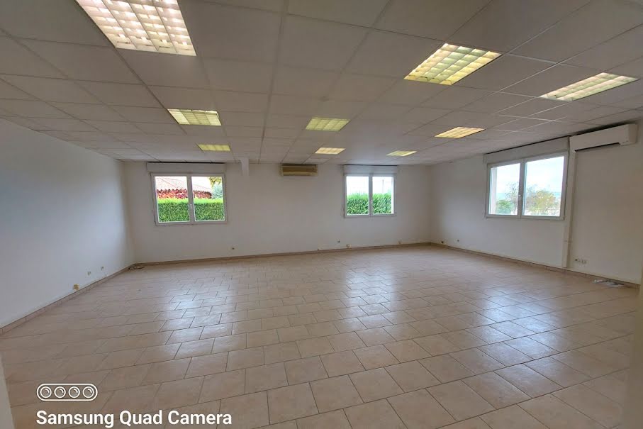 Location  locaux professionnels  110 m² à Gardanne (13120), 1 250 €