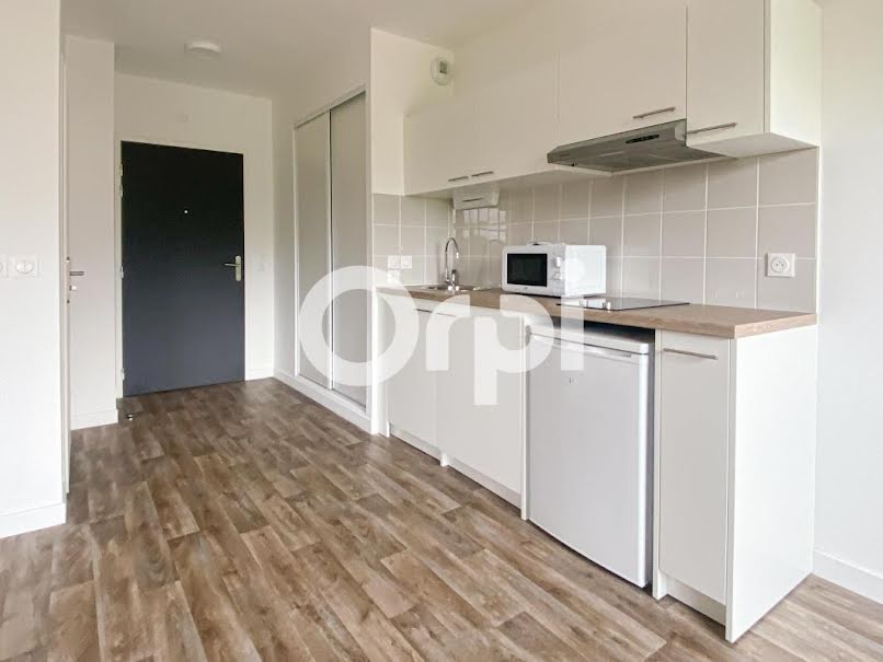 Location meublée appartement 1 pièce 30 m² à Saumur (49400), 523 €