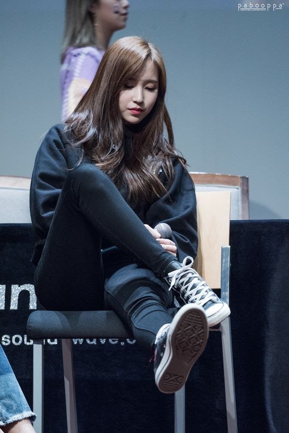 mina noir 33