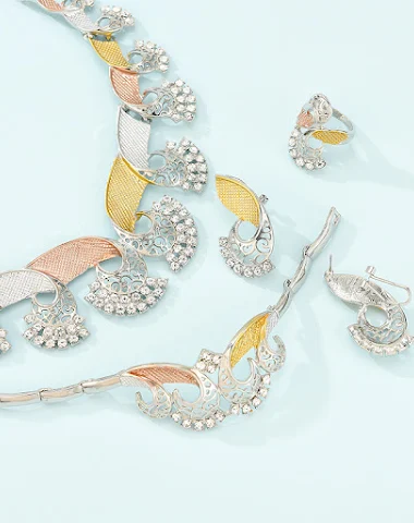 Modieuze eenvoudige dames ketting e - 1