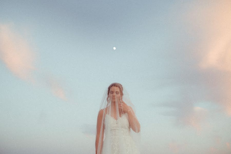 Fotografer pernikahan Dominik Scherer (emotionalp). Foto tanggal 11 Juli 2023