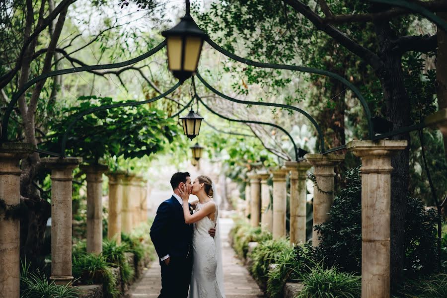 Wedding photographer Alejandro Crespi (alejandrocrespi). Photo of 15 December 2017