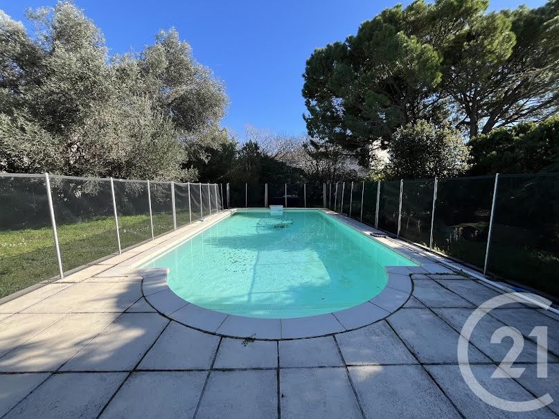 Vente villa 7 pièces 245.45 m² à Arles (13200), 679 000 €