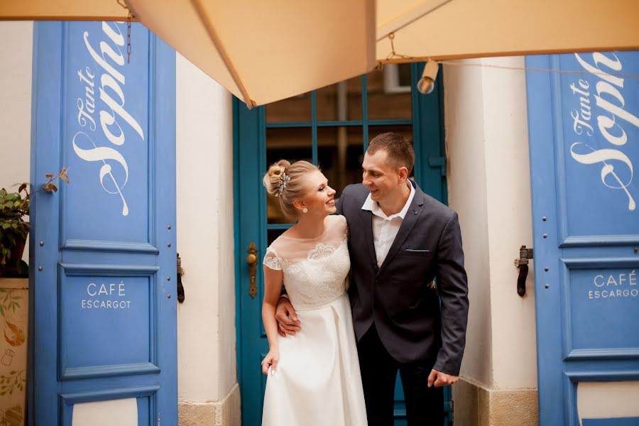 Fotografo di matrimoni Katya Іvaskevich (katiaivaskevych). Foto del 19 maggio 2019