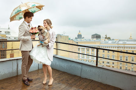 Fotógrafo de casamento Viktoriya Petrova (victoriareys). Foto de 28 de fevereiro 2018