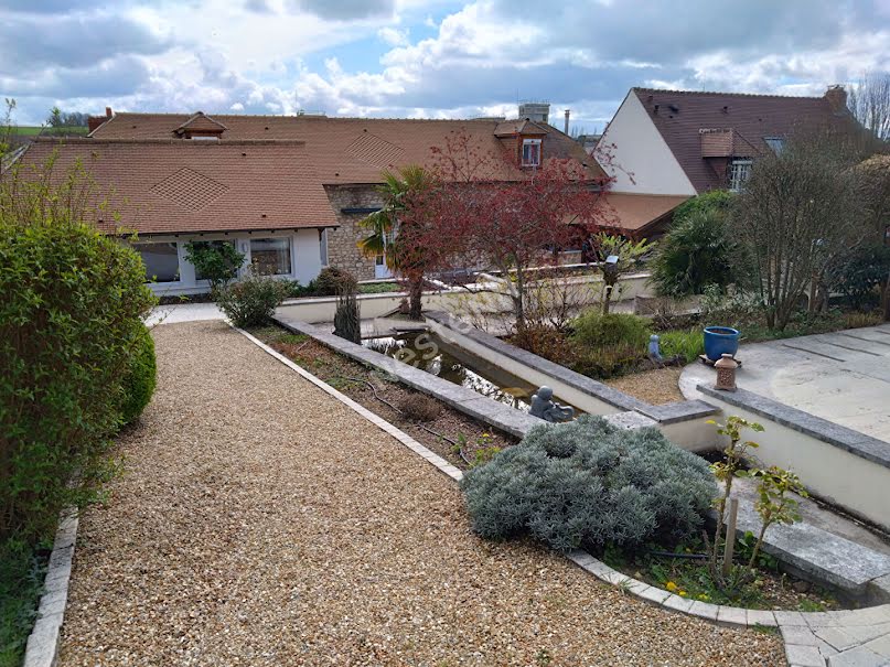 Vente maison 5 pièces 236 m² à Magny-en-Vexin (95420), 650 000 €