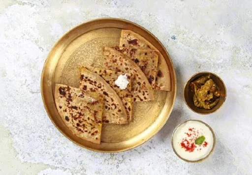 Matar Pyaz Paratha