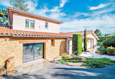 Villa with pool and terrace 2