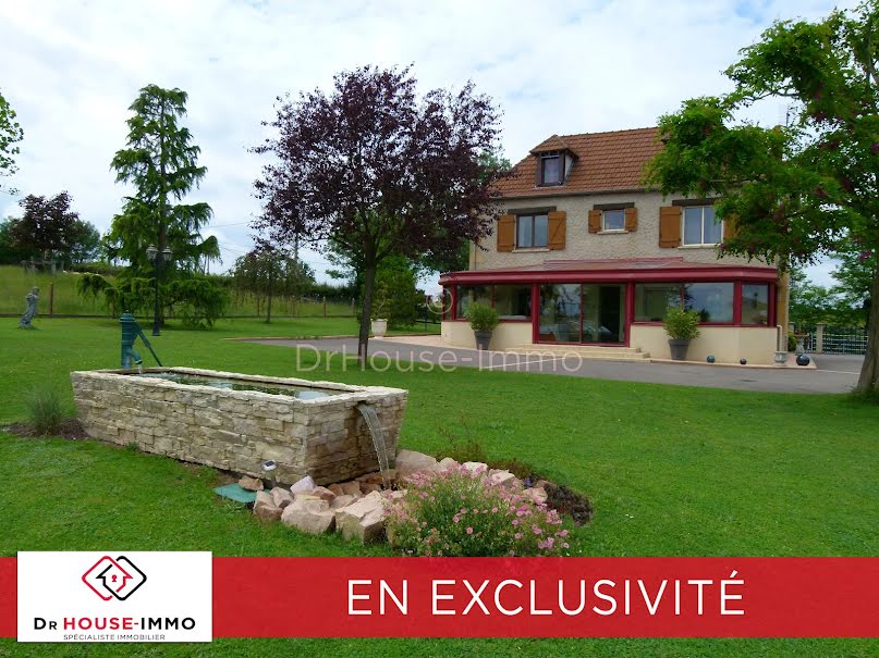 Vente maison 9 pièces 153 m² à Marcigny (71110), 416 000 €