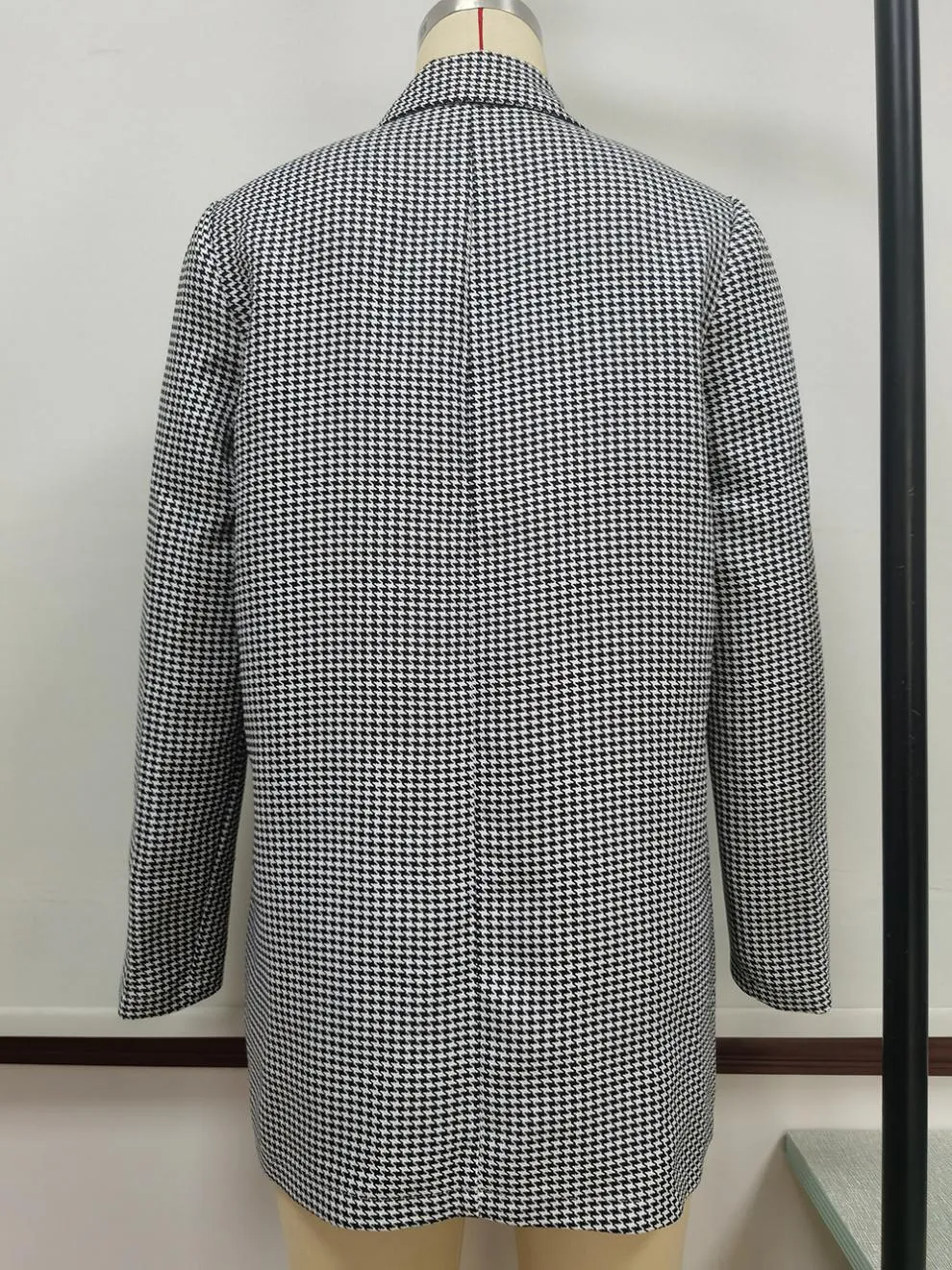 Title 9, Costume décontracté à revers et motif pied-de-p...