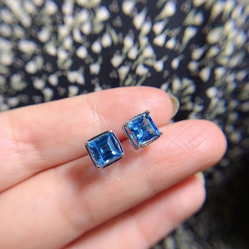 Title 4, Simple and natural blue topaz stud earrings Asc...