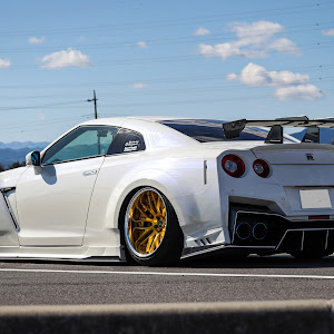 NISSAN GT-R R35