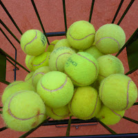 tennis balls di 