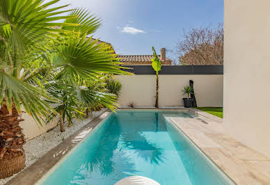 Maison avec piscine et terrasse 3