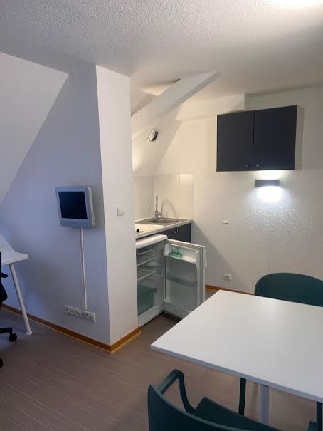 Location meublée appartement 1 pièce 43 m² à Strasbourg (67000), 1 009 €