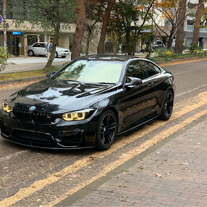 M4 クーペ F82