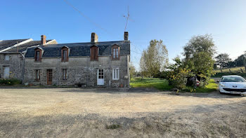 maison à Folligny (50)