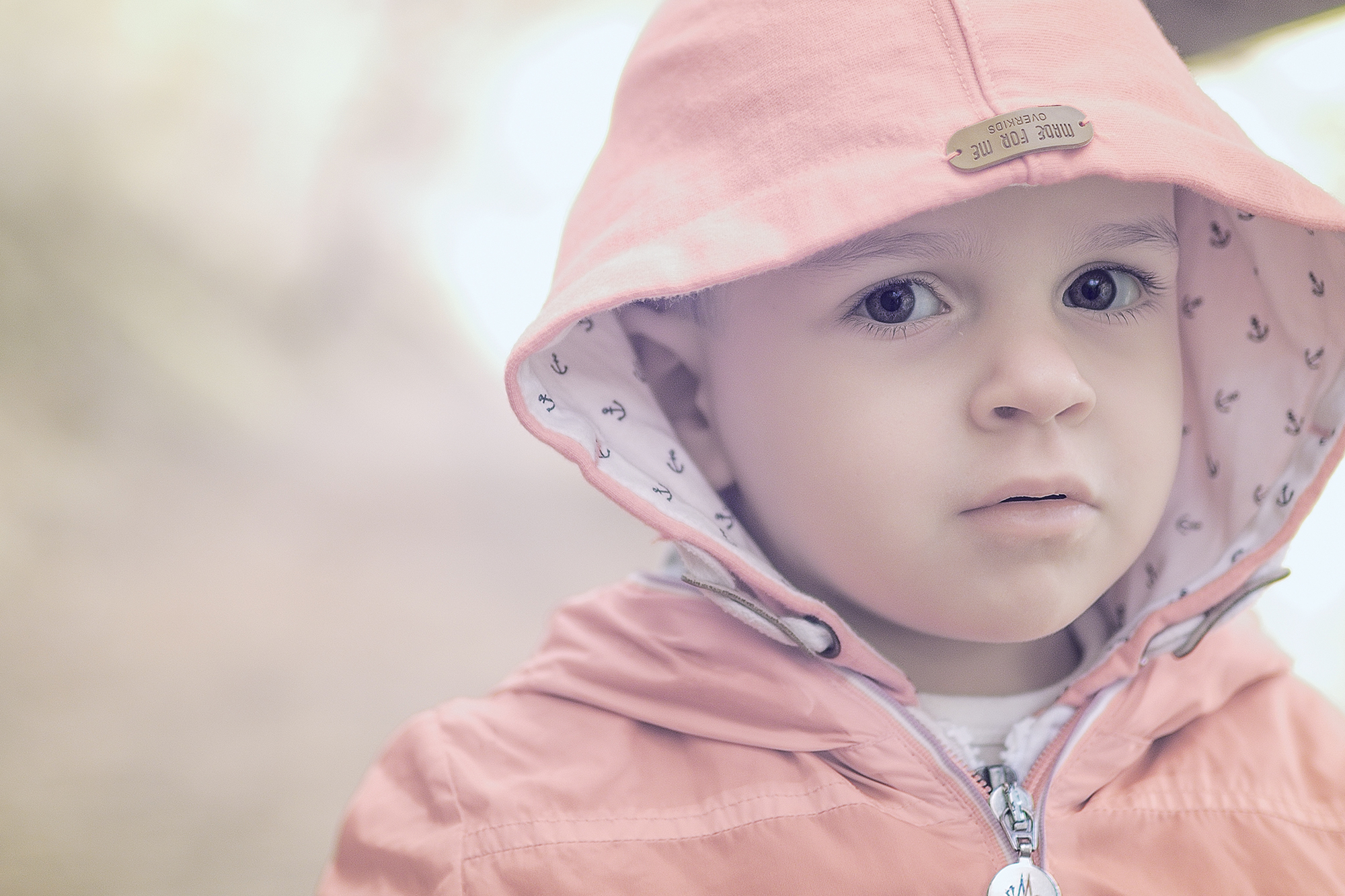 sguardi di bambino di utente cancellato