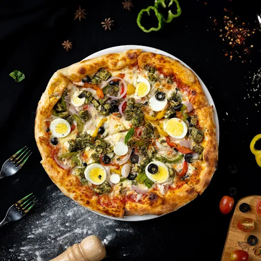 Pesto Chicken & Egg Pizza