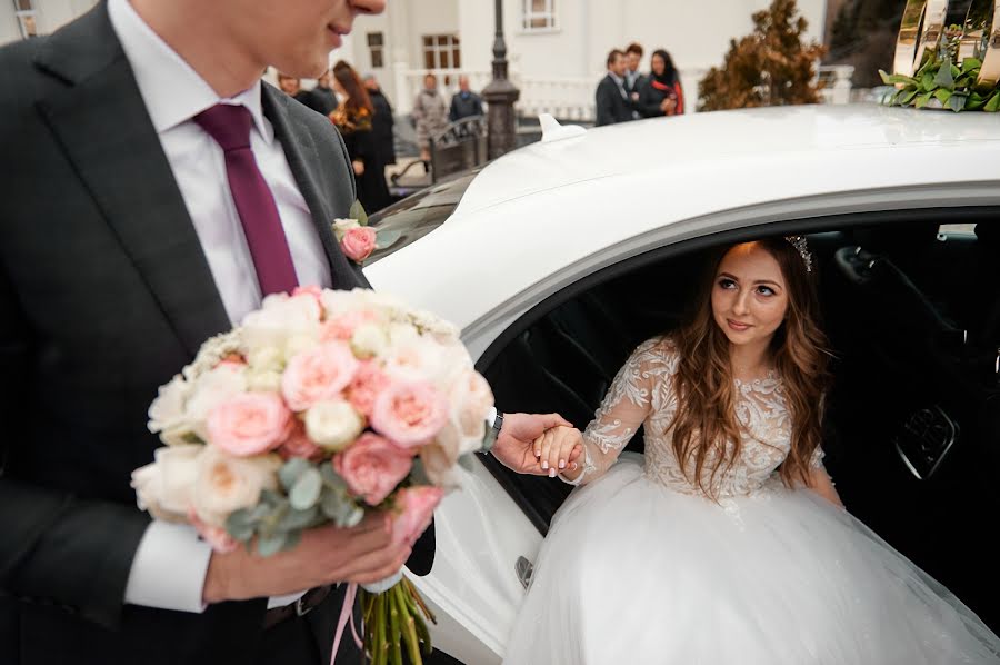 Fotógrafo de casamento Alik Kadyrov (alkadyrov). Foto de 11 de março 2020