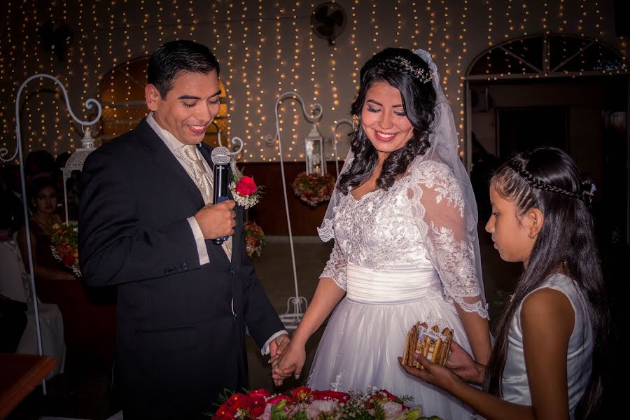 Wedding photographer Ricky Lopez (rickylopezfoto). Photo of 20 April 2019