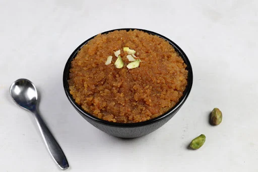 Desi Ghee Moong Dal Halwa [500 Gm]