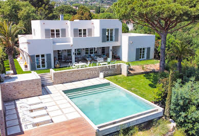 Maison avec piscine et terrasse 10