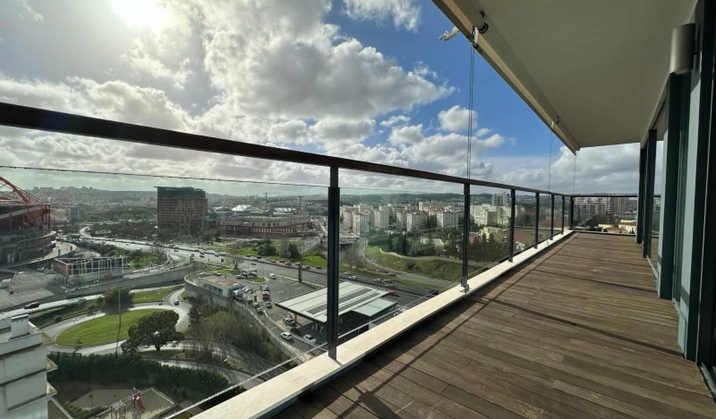 Apartment with terrace Lisbon