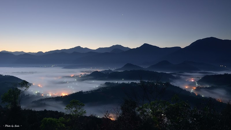 金龍山 雲海 夜琉璃