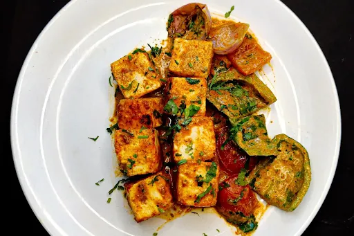 Achari Paneer Tikka