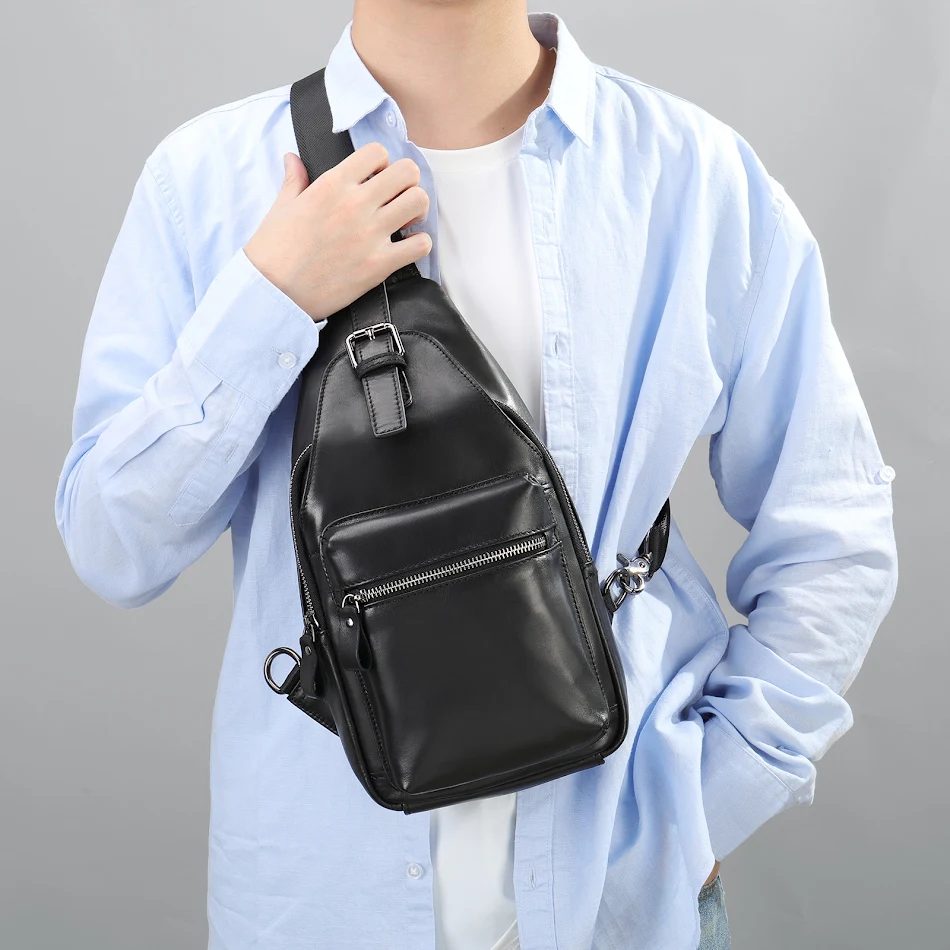 Muška kožna torba preko grudi Crossbody Muški stil Elegantna i praktična torba za nošenje preko ramena Idealna za svakodnevnu upotrebu Sigurno nosite svoje osnovne stvari