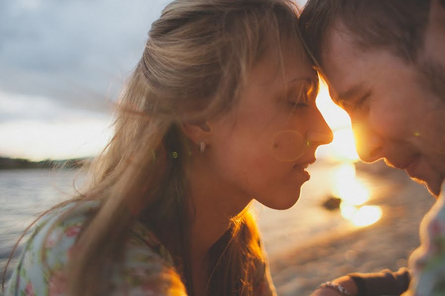 Fotógrafo de casamento Aleksandr Muravev (alexmuravey). Foto de 15 de junho 2015