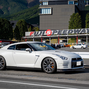 NISSAN GT-R R35