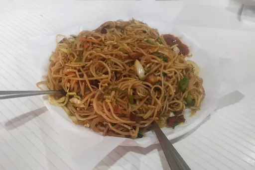 Chicken Hakka Noodles